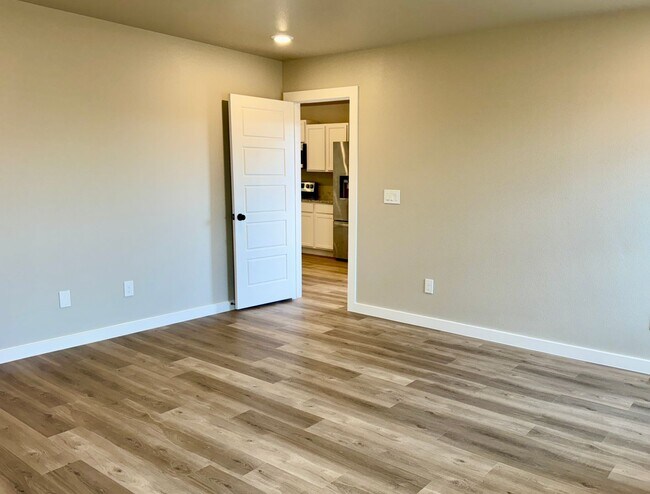 Building Photo - Newer Build in Frenship District! Beautiful 3/2/2 with Fridge and Sprinkler System!