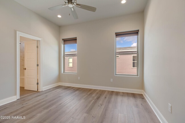 Building Photo - 102 Canvasback Dr