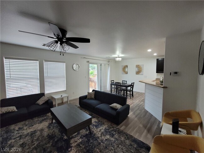 Building Photo - 6213 Capehart Falls St