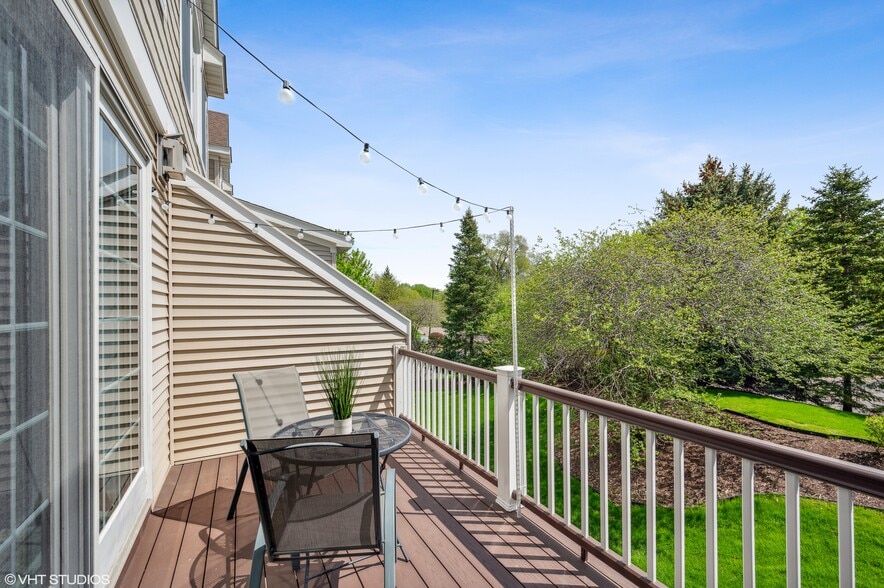 Building Photo - 977 Fairfield Ct