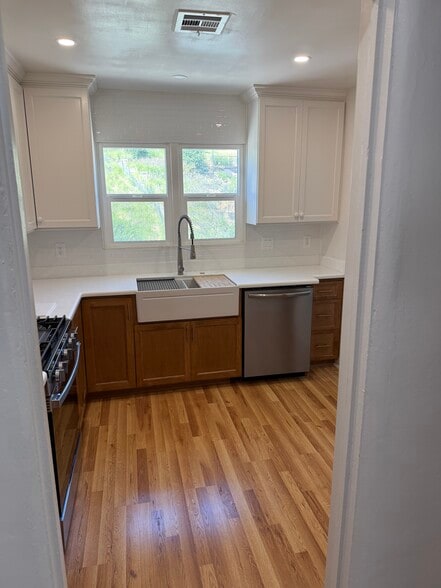 Building Photo - 2734 Lytelle Pl