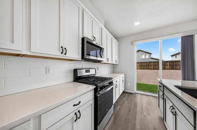 Building Photo - 466 Indian Grass St