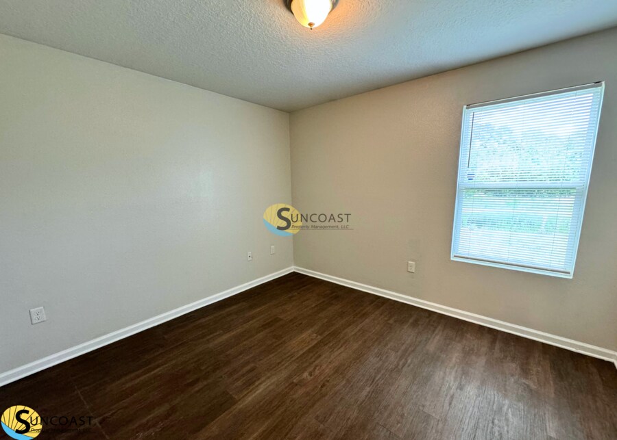 Building Photo - 8760 Kaye Ln