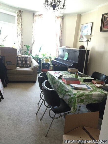 Building Photo - 14 Mt Hood Rd