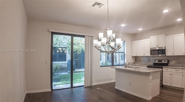 Building Photo - 1042 NW 33rd Manor