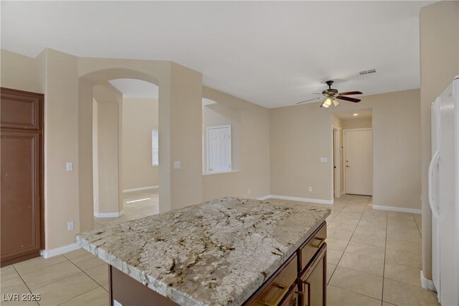 Building Photo - 1812 Relate Ct