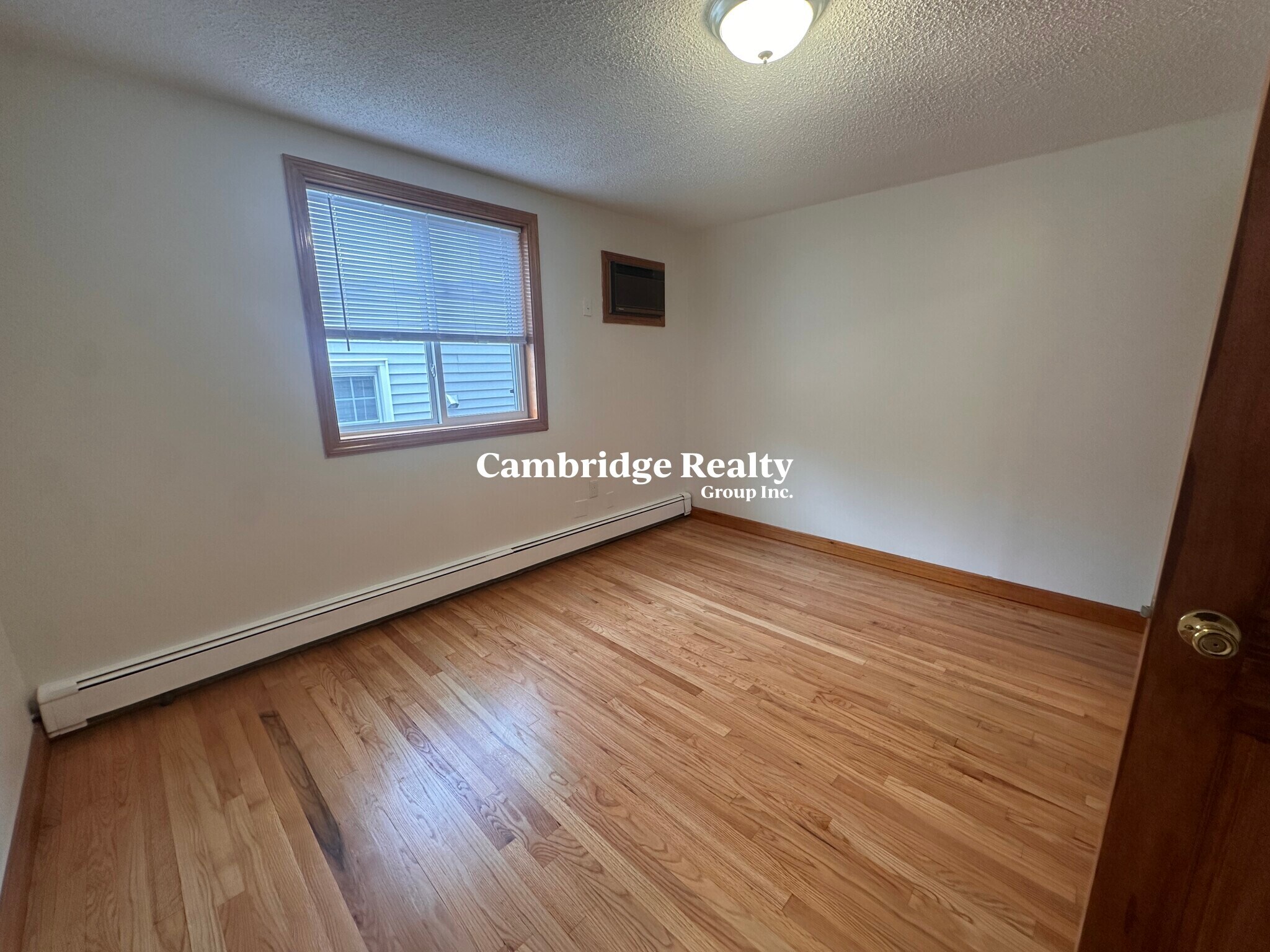 Building Photo - 255 Elm St