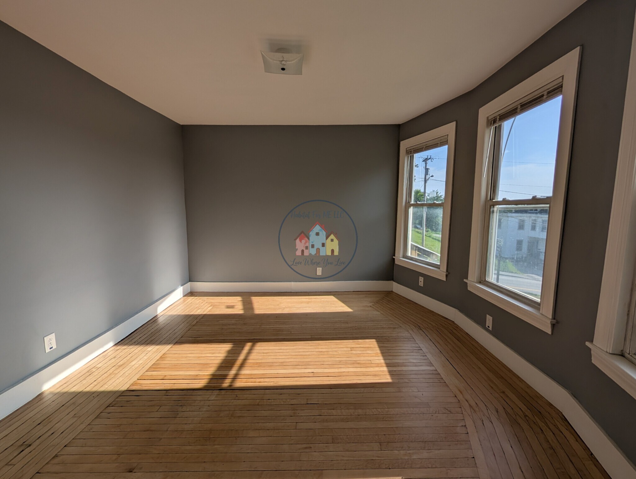 Living Room - 16 Clinton Ave