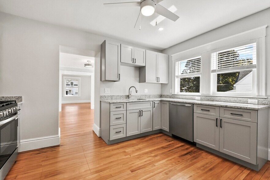 Primary Photo - 61 Verchild St