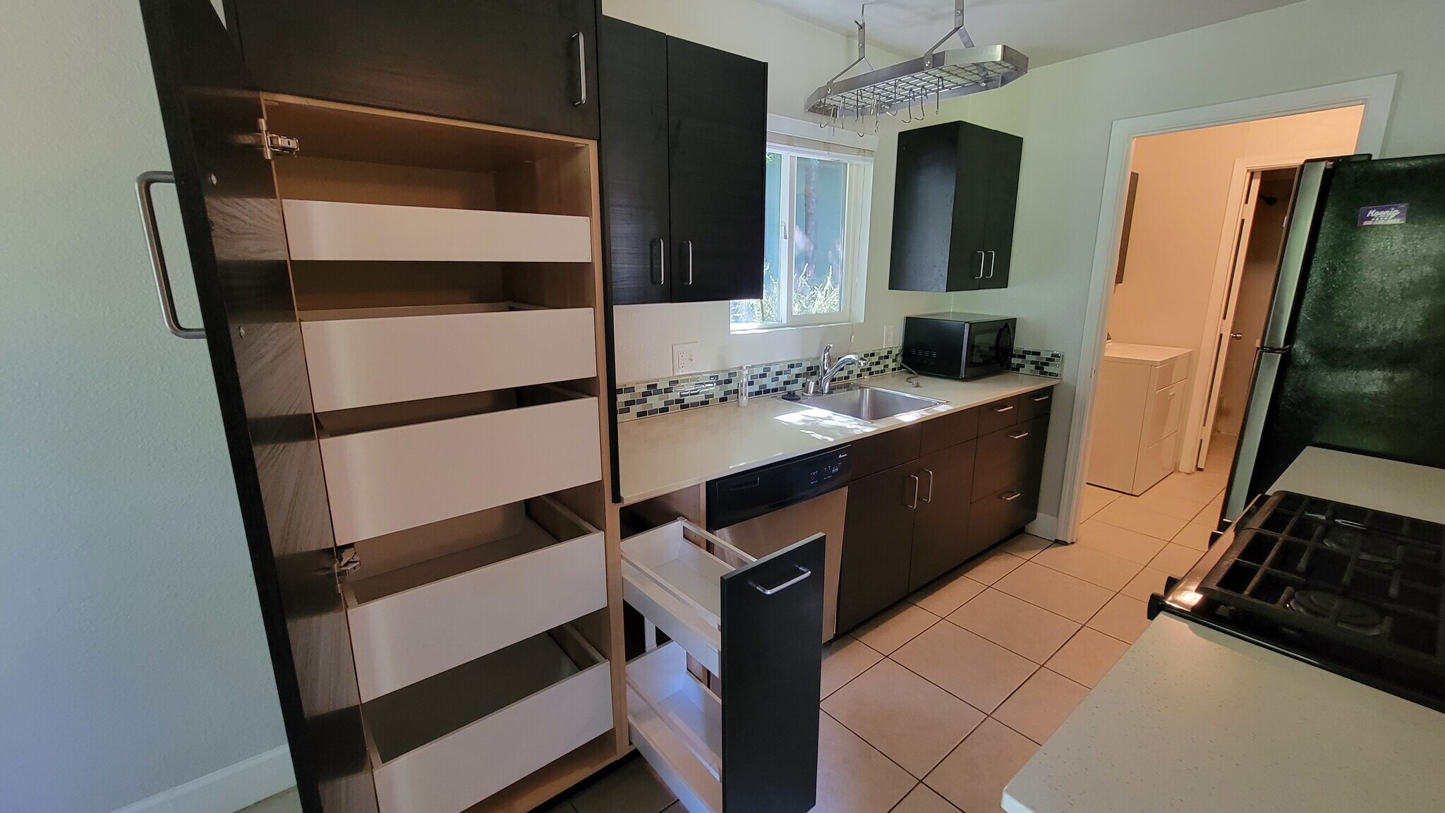 Building Photo - 3116 San Carlos Way