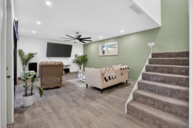 Building Photo - 110 N Delaware Blvd