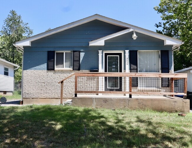 Primary Photo - 1239 Peggy Ct