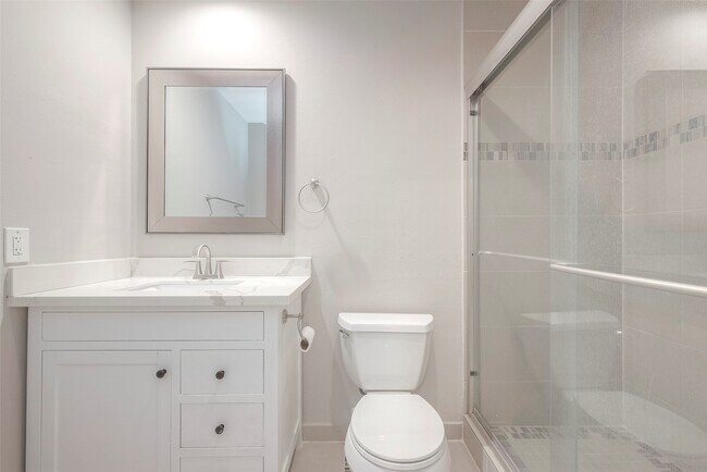 Building Photo - 1103 Dulles Ave