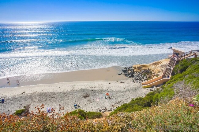 Building Photo - 190 Del Mar Shores Terrace