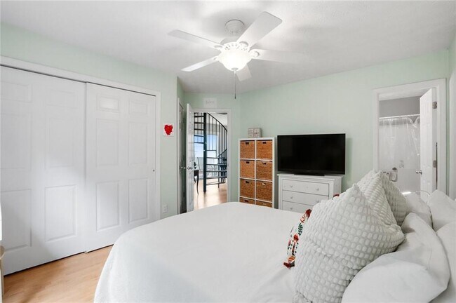 Building Photo - 430 Feyston Ct