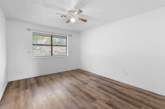 Building Photo - 1507 S 12th St