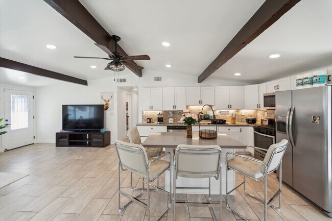 Extra space, extra memories: a dining room for gatherings big and small. - 9853 Saint George St