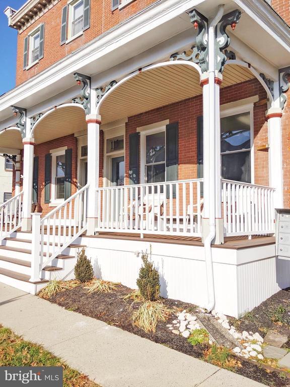 Building Photo - 115 N Main St