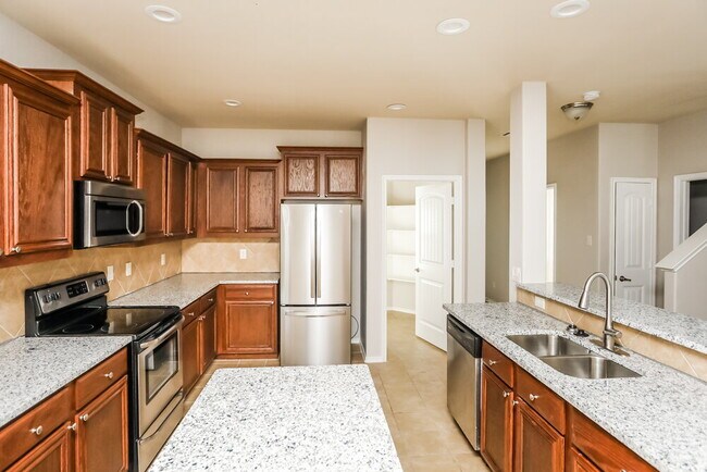 Building Photo - 313 Haywood Cir
