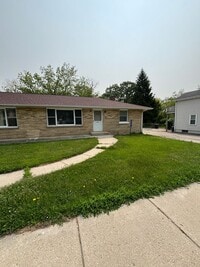 Building Photo - MB 8205-8207 Antioch Rd