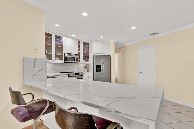 Building Photo - 88 PineHill Trail E