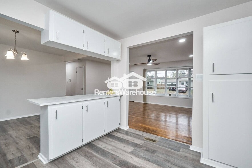 Building Photo - 2204 Helsley Ave