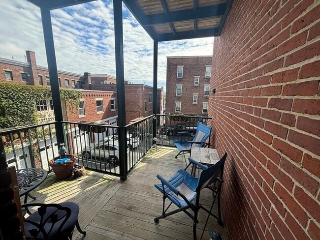 Building Photo - 1 Harbor St