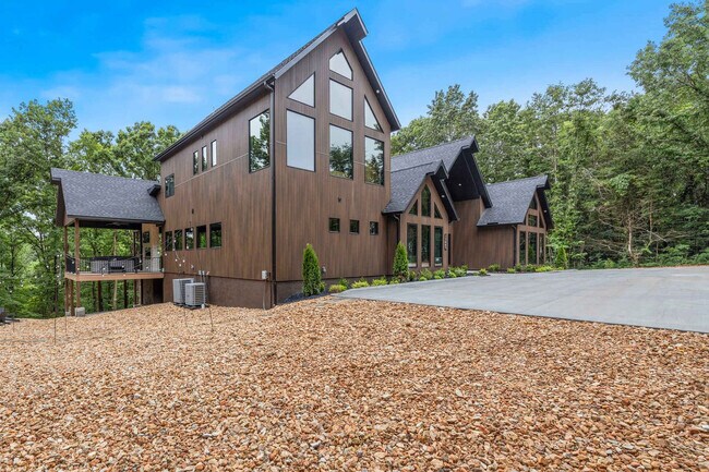 Building Photo - 13665 FR 2212