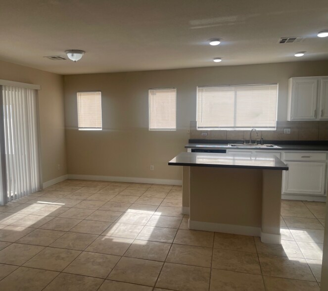 Building Photo - 6726 Montezuma Castle Ln