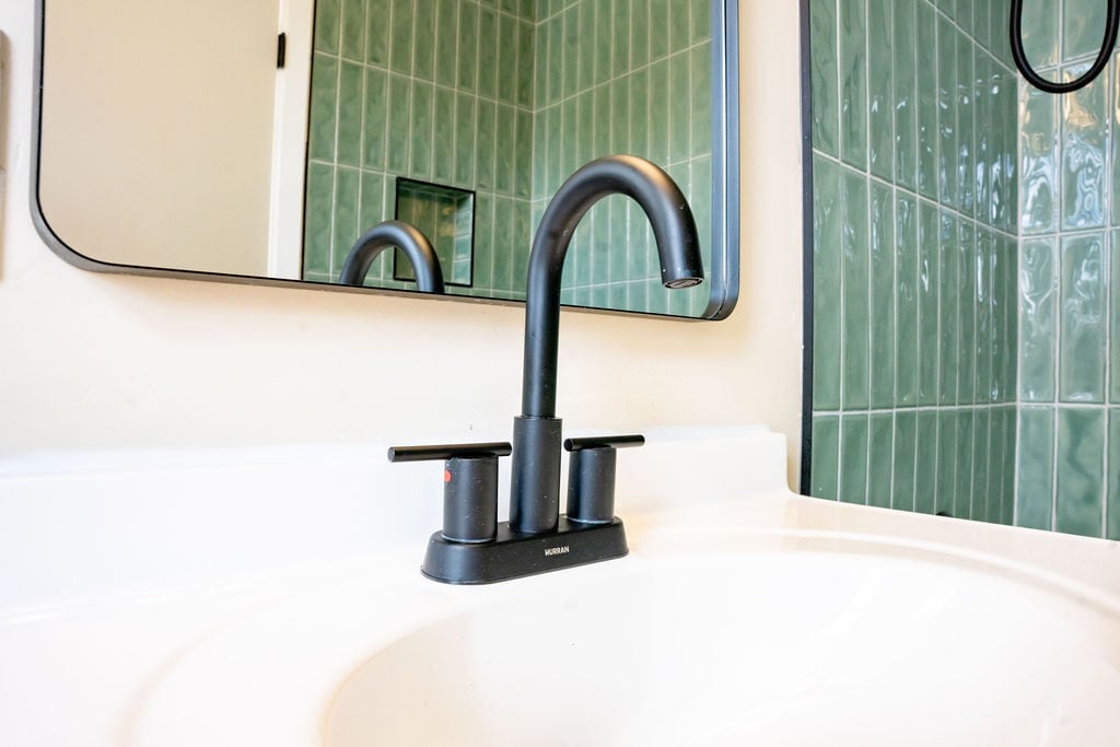 Bathroom - 973 Mt Vernon Ave
