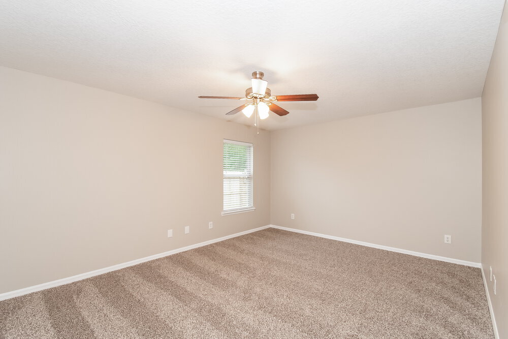 Building Photo - 1760 Glen Laurel Dr