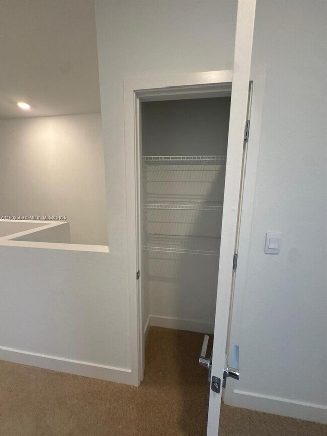 Building Photo - 17108 SW 2nd Cir