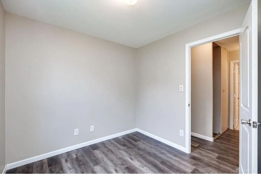 Building Photo - 308 Vincent Ave