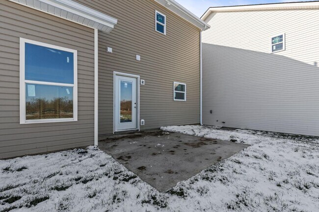 Building Photo - 100 Lambert Fld