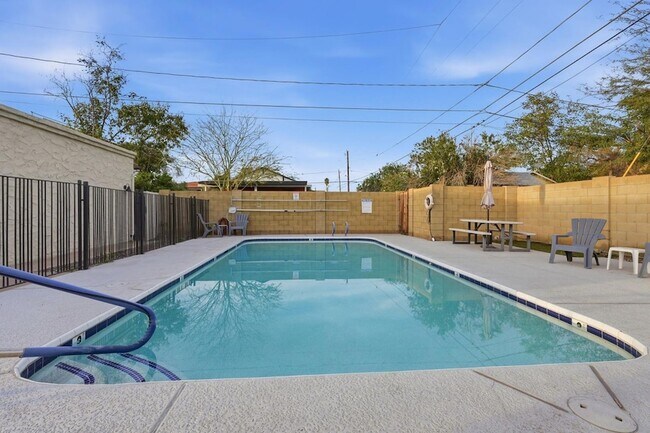 Building Photo - 3039 N 38th St