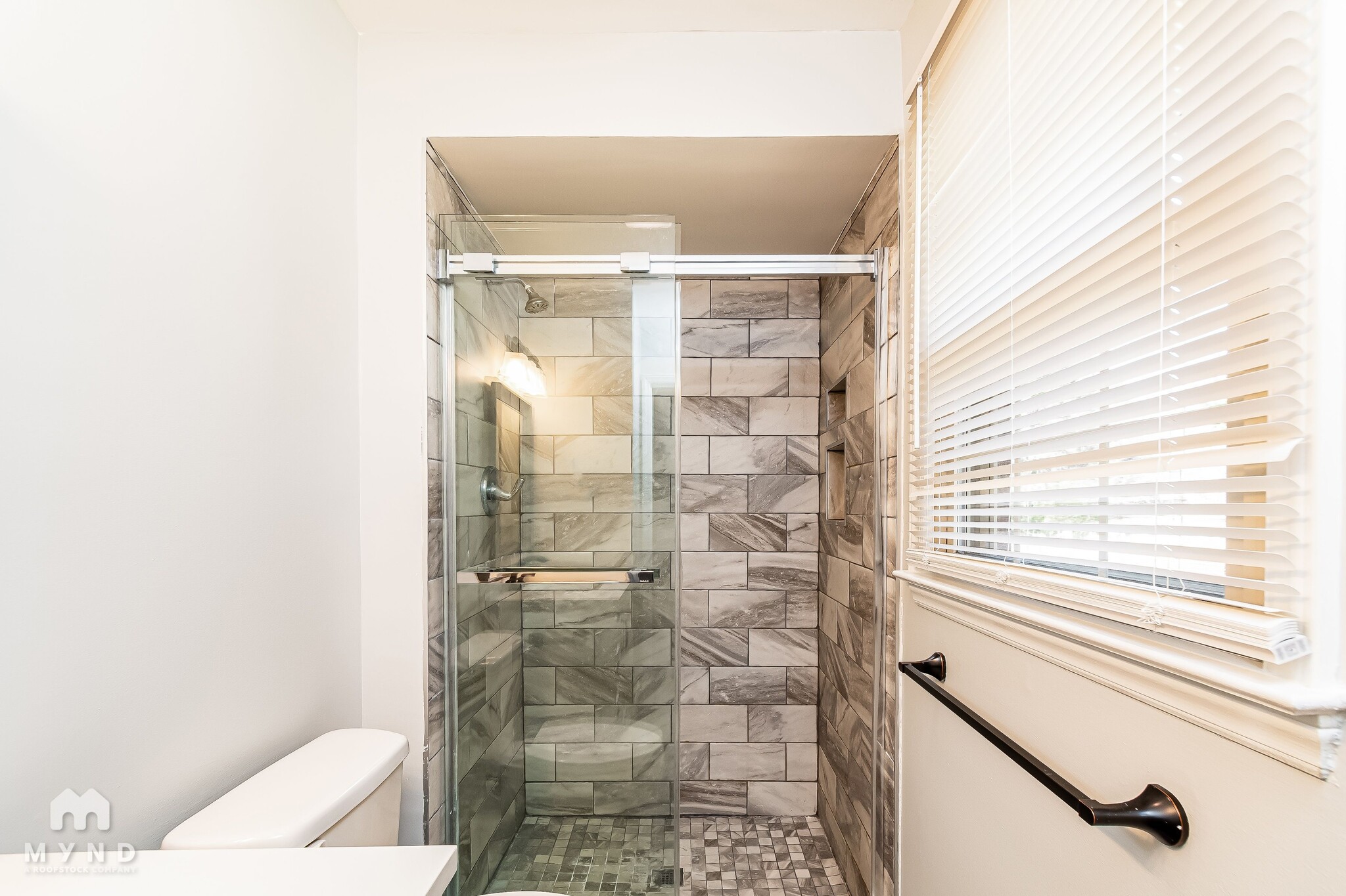 Building Photo - 1310 Worland Dr