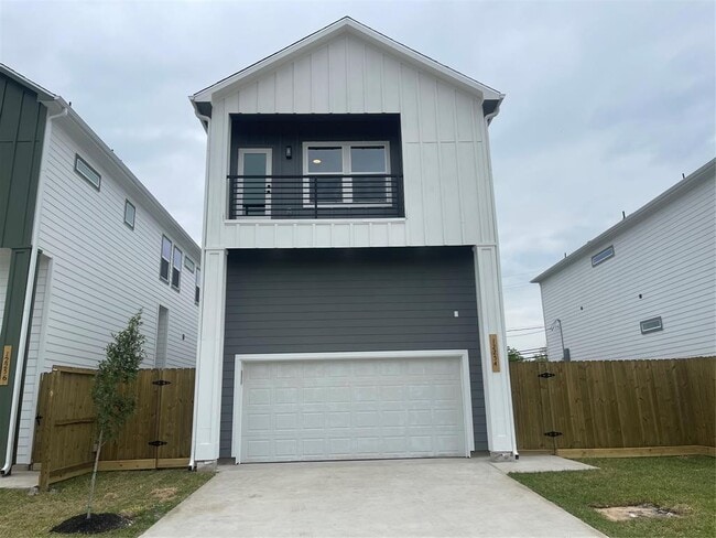 Primary Photo - 12254 Kirkgard Dr