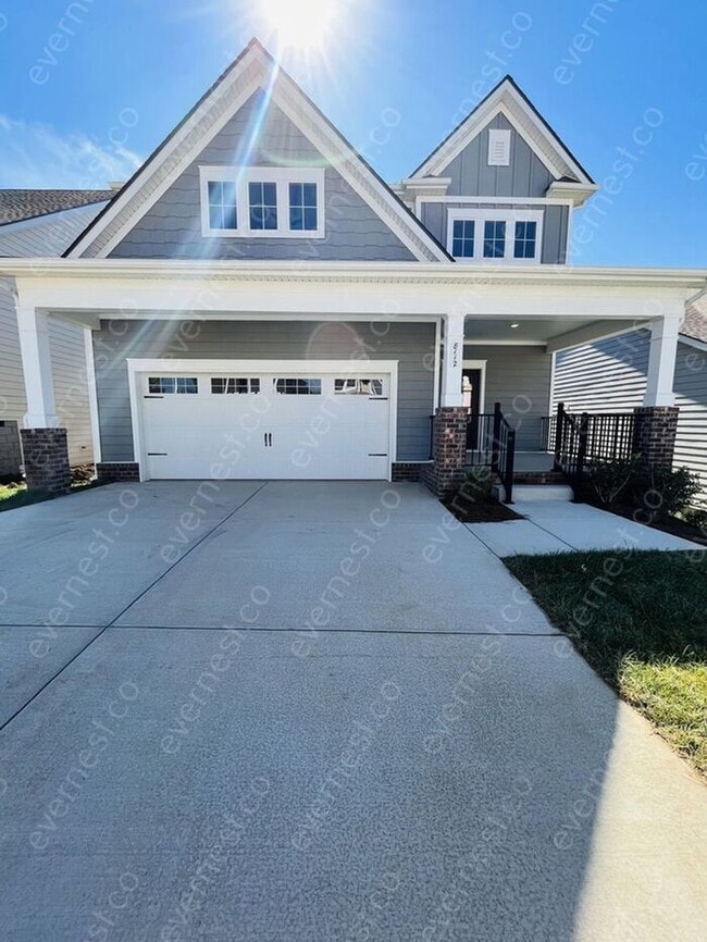 Primary Photo - 4-Bedroom, 2.5-Bathroom Home with Modern A...