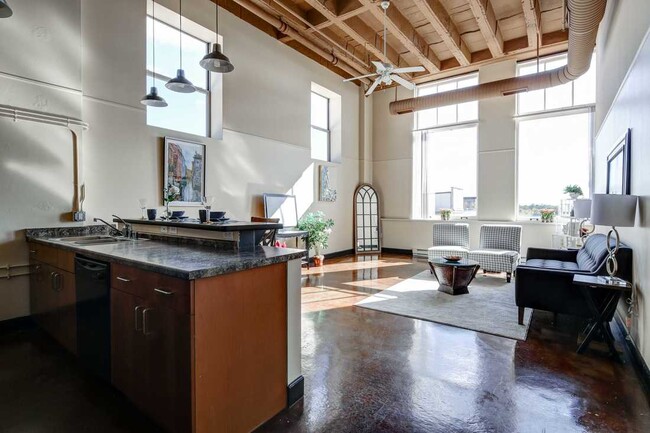 Building Photo - Schuster Lofts