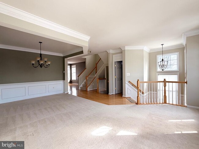 Building Photo - 43086 Shadow Terrace