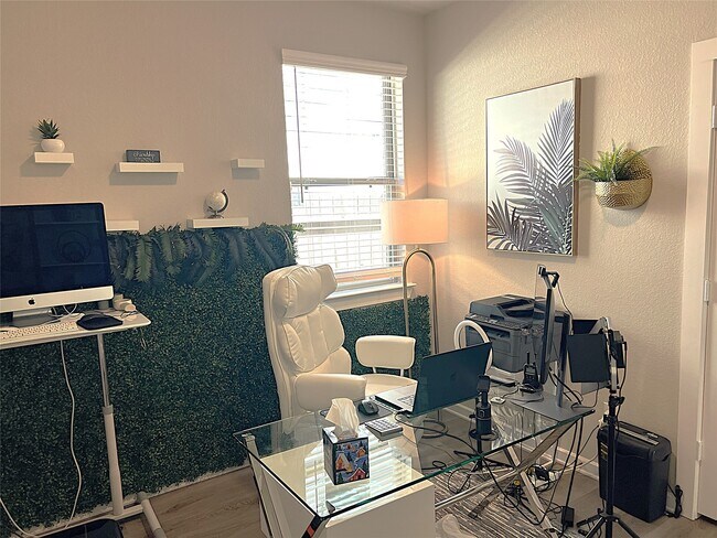 Building Photo - 16303 Tawny Emperor Dr