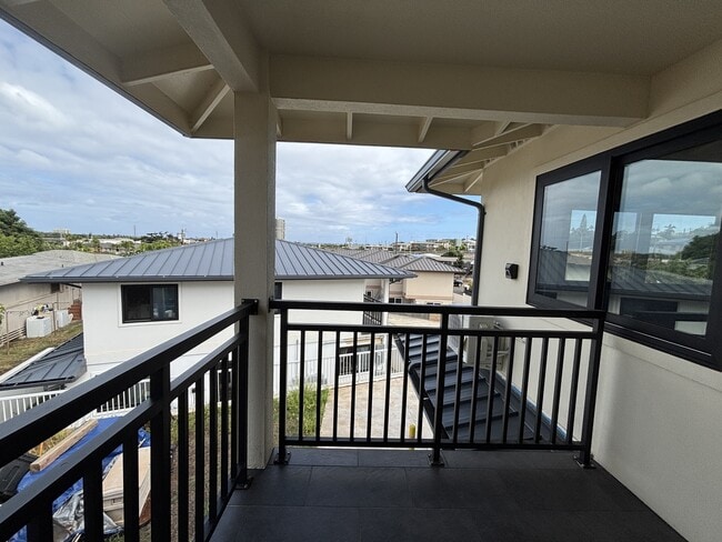 Building Photo - 4030 Hoku Ave