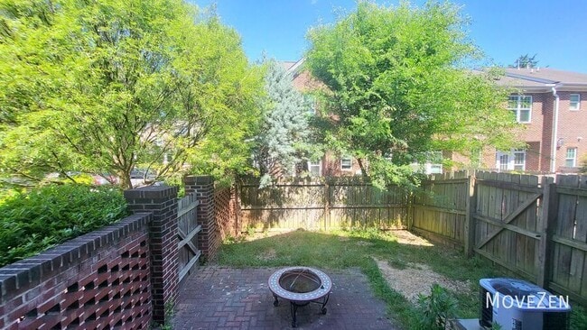 Building Photo - 1706 Raney Ct