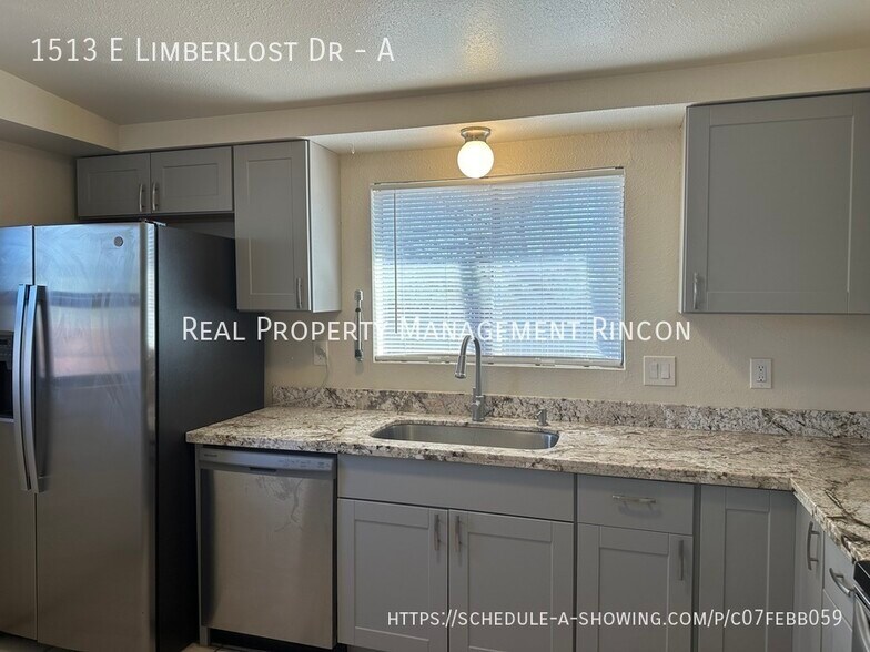 Building Photo - 1513 E Limberlost Dr