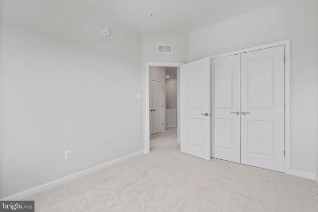 Building Photo - 12606 BRANCH HOLLOW Ln