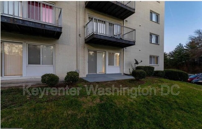 Building Photo - 1001 Chillum Rd