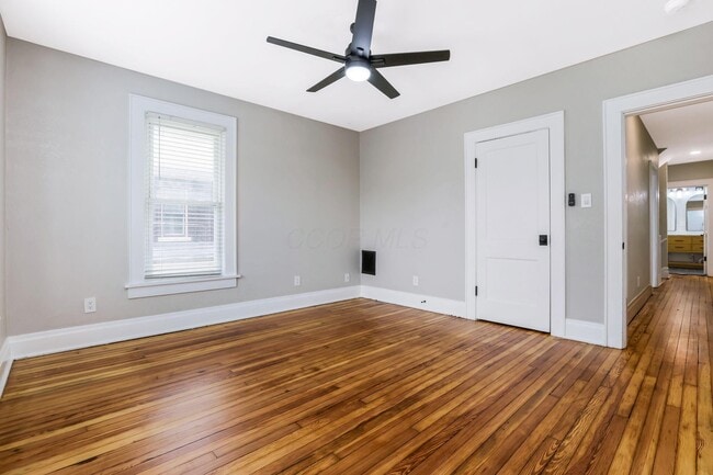 Building Photo - 412 E Oakland Ave