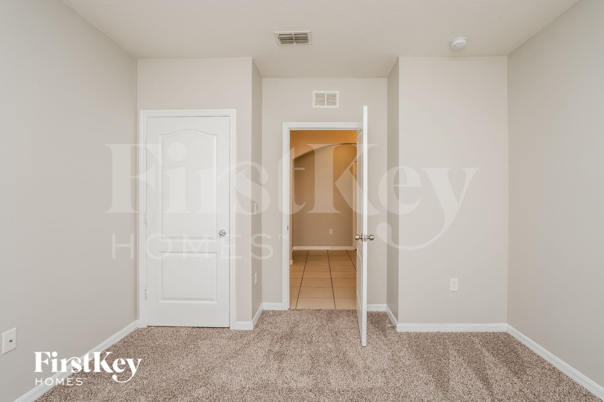 Building Photo - 6091 Grey Heron Dr