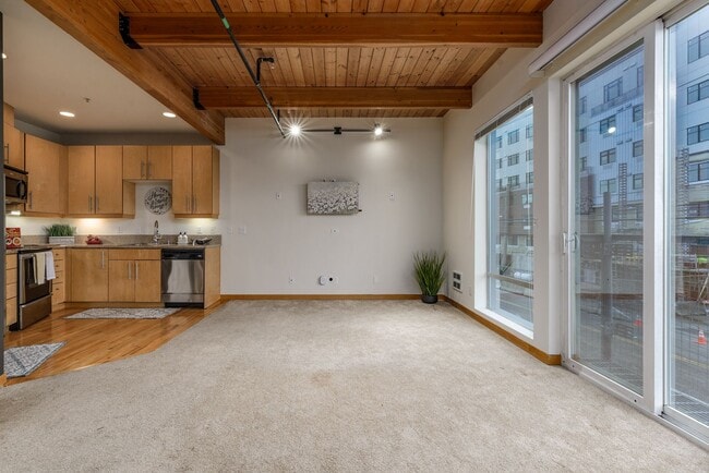 Building Photo - Unique townhouse with attached garage!