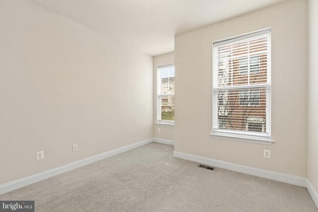 Building Photo - 7328 Harlow Wy